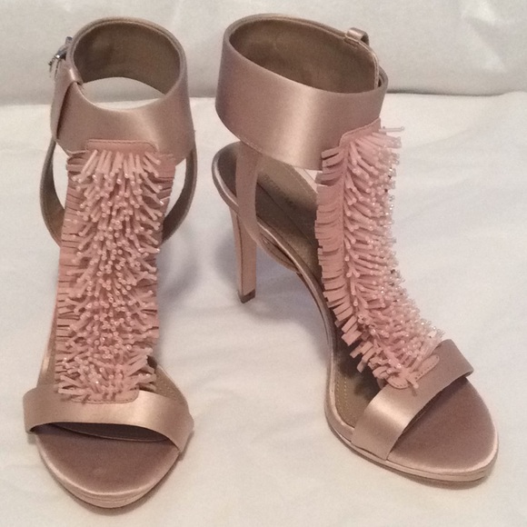 BCBG Light pink fringe heel - Picture 3 of 7